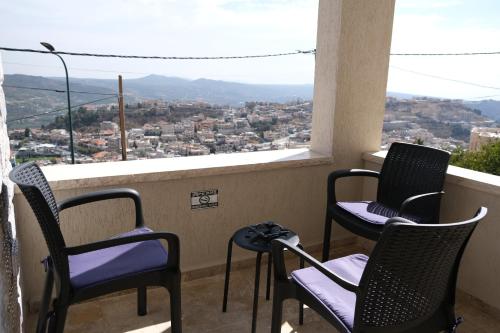Μπαλκόνι/βεράντα, SleepWell Suite in Μαγντέλ Σαρμ