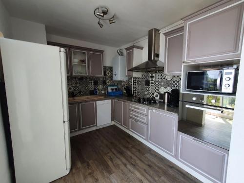 Appartement Vue Mer Avec Parking Gratuit Sur Place - Bastia