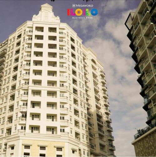 Lower Penthouse Suite Lafayette Park Square Megaworld Blvd