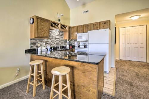Studio with Pool - 4 Mi to Cherry Grove Beach! - image 11
