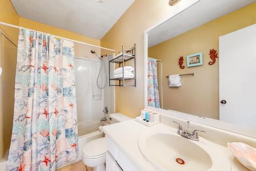 Endless Summer Condos - image 7
