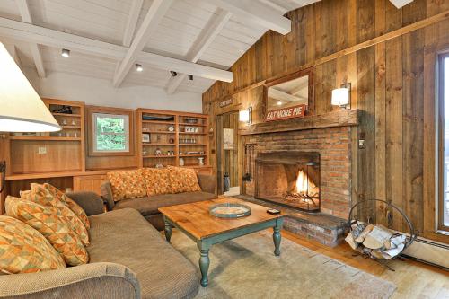 Chalet at the Base of Okemo Mountain, Ludlow (photo 7)