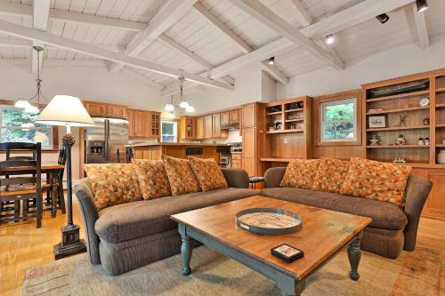 Chalet at the Base of Okemo Mountain, Ludlow (photo 9)