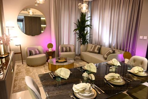 Smart Living Villa, Dubai