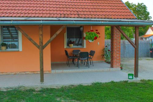 Mónika Apartman Zalaszabar photo 2