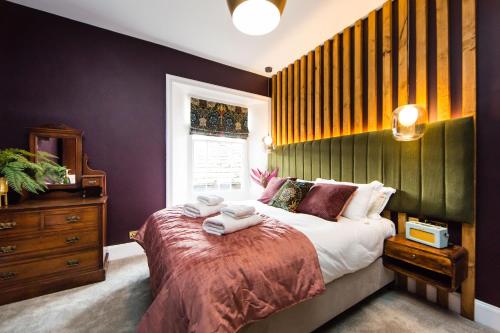 Skeldale House 'All Creatures Great & Small' by Maison Parfaite - Luxury Apartments & Studios in Askrigg, Yorkshire Dales