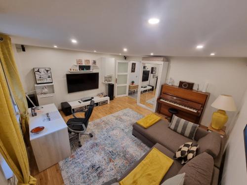 . Villa Flora Superior Apartment