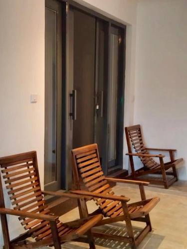 Triple Room with Garden View image 2