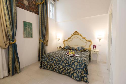 Al Mascaron Ridente - main image