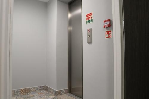 Facilities, Blue Sapphire Hotel near Barkingside Tube Station