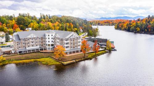 voco Saranac Lake NY - Waterfront by IHG