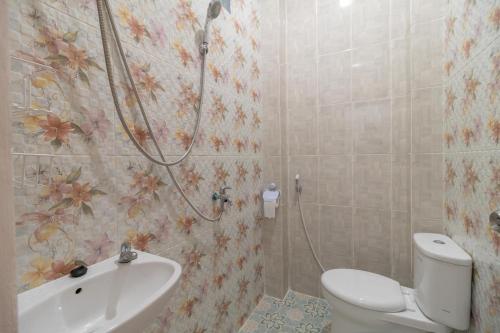 Well-appointed bathrooms