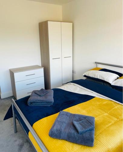 Apt 410 Lovely one bedroom apartment with free parking