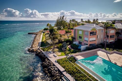 Eden blue mer et piscine in Sainte Anne