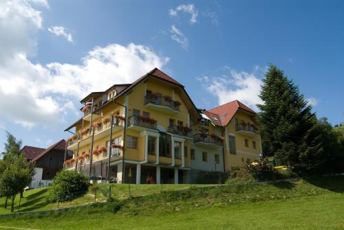 Wildwiesenhof - Accommodation - Miesenbach