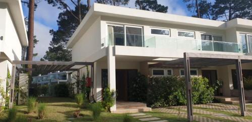 GARDENS VIEW DUPLEX CON PARRILERO y CRYSTAL BEACH in Solanas