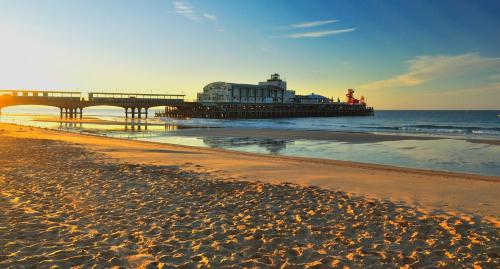 Beach, * PANORAMIC PENTHOUSE WITH SEA & CITY VIEWS in Bournemouth