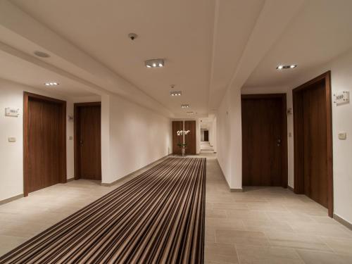 Aparthotel Miramare - image 13