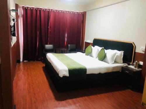 AGARWALS HOTEL CENTRAL POINT