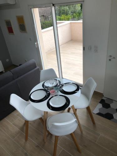 La Parenthèse Balnéo T2 Cosy de 40m² avec terrasse