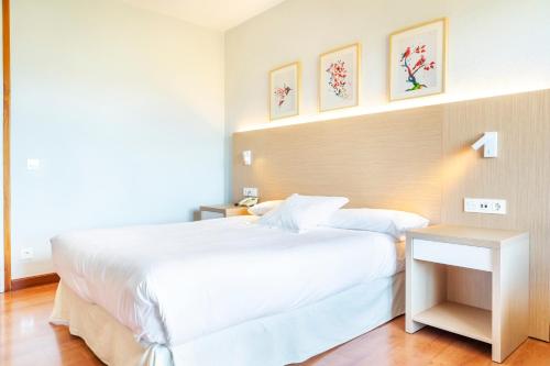 2 twin beds