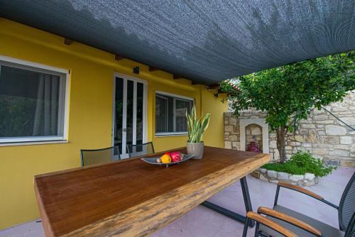 Facilities, Lithines Villa go green in Gorgolaini