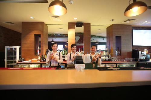 Holiday Inn Express Dubai Airport, An Ihg Hotel - Photo 4 of 45