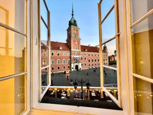 ROYAL 2 Old Town fast WiFi Netflix HBO AppleTV+, Varsavia