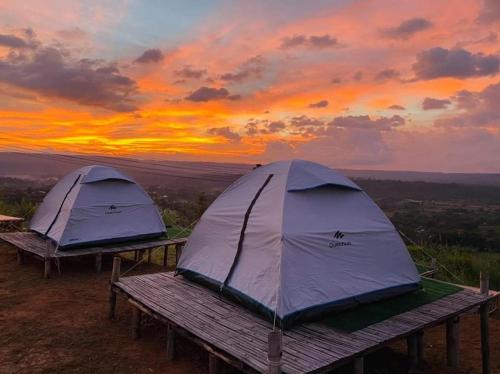 Proud Camping (พราว แคมป์ปิ้ง)