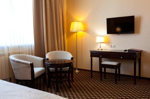 Green Hall Hotel - image 7