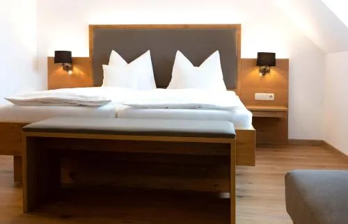 Hotel Gasthof Rosenwirt in Au in der Hallertau, Deutschland