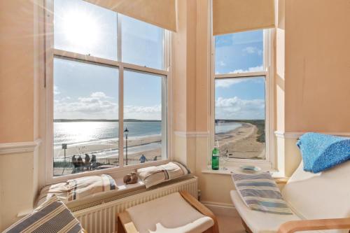 Picture of 7 South Beach Court - Sea Front Apartment With Spectacular Sea Views