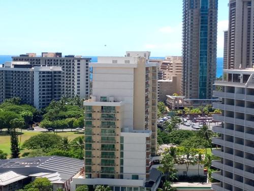 Royal Garden Waikiki Studio