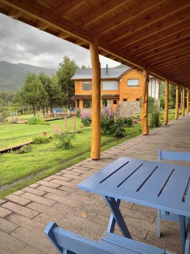 Cinco Sentidos Hosteria in Villa Lago Meliquina