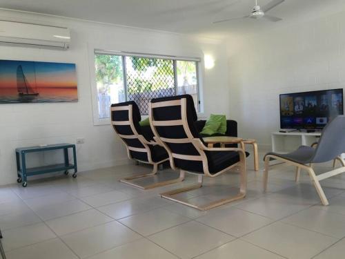Létesítmények, Airy Home - 3 Bedrooms & Office in Kirwan