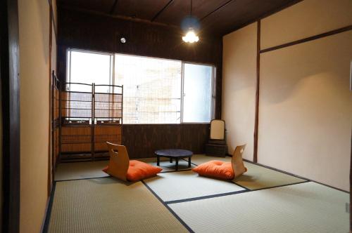 Guesthouse Itoya Kyoto near Kitano Tenman Shrine