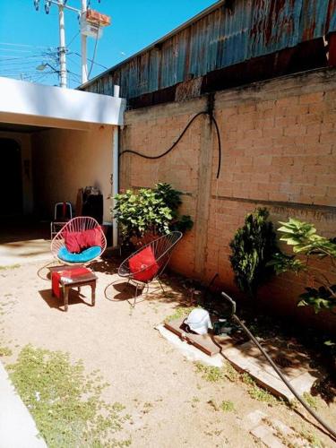 Casa rustica con cochera privada