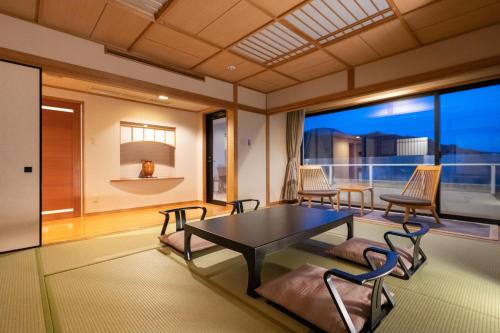 Premium Japanese-Style Room - Top Floor