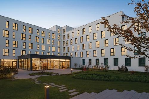 Super 8 by Wyndham Augsburg, Augsburg