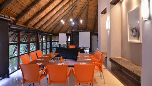 Bilik mesyuarat / dewan besar, eBundu Lodge in Kawasan Perindustrian Axis