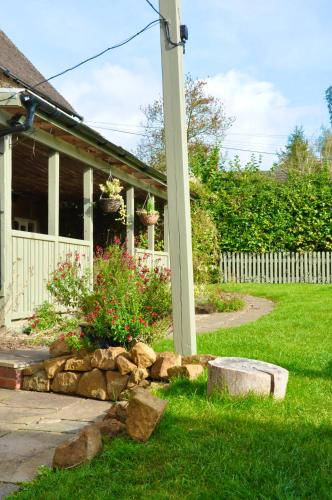 The Hollybush Inn - image 7