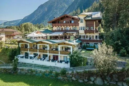 Hotel Ländenhof Superior in Mayrhofen, Österreich