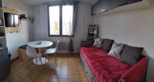 STUDIO CABINE PIED DES PISTES in Saint-Leger-les-Melezes