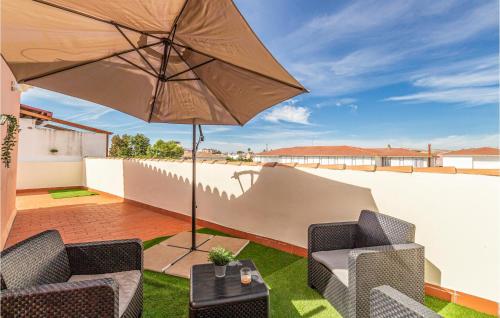  Amazing apartment in Alcala del Rio with WiFi and 2 Bedrooms in Alcalá del Río