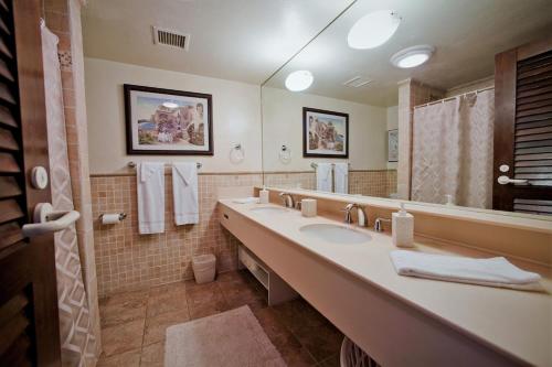 Your Perfect Beachfront Condo in Paradise - Sapphire Beach in Red Hook