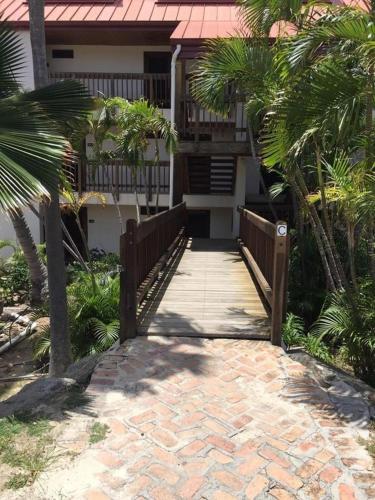 Your Perfect Beachfront Condo in Paradise - Sapphire Beach in Red Hook