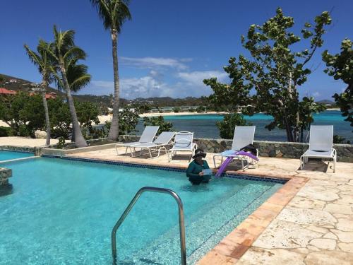 Your Perfect Beachfront Condo in Paradise - Sapphire Beach in Red Hook