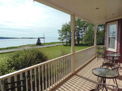 Skats, Hillcrest Hall Country Inn in Port Hood (NS)