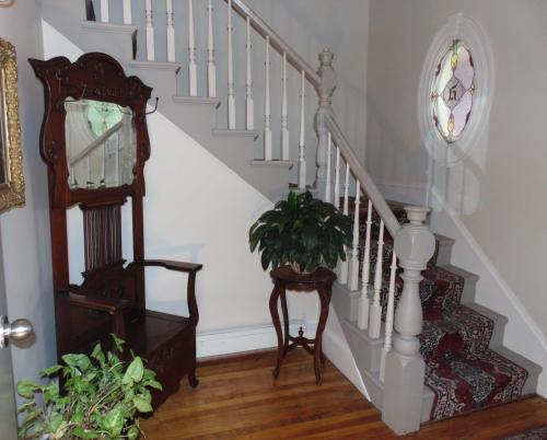 Ieeja, Hillcrest Hall Country Inn in Port Hood (NS)