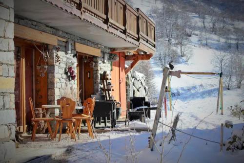 Balcony/terrace, Appart chocolat chaud 4 pieces-90m² 7 personnes in Saint-Marcel
